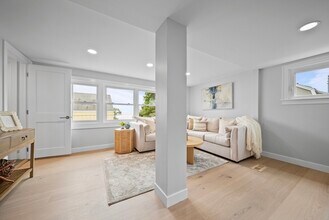 58 Breezy Hill Terrace in Nahant, MA - Building Photo - Building Photo