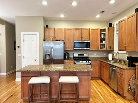 1334 N Cleveland Ave in Chicago, IL - Building Photo - Building Photo