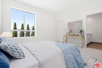 11727 Kiowa Ave in Los Angeles, CA - Building Photo - Building Photo