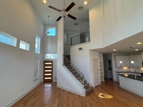 1413 Casa Dr in Austin, TX - Building Photo - Building Photo