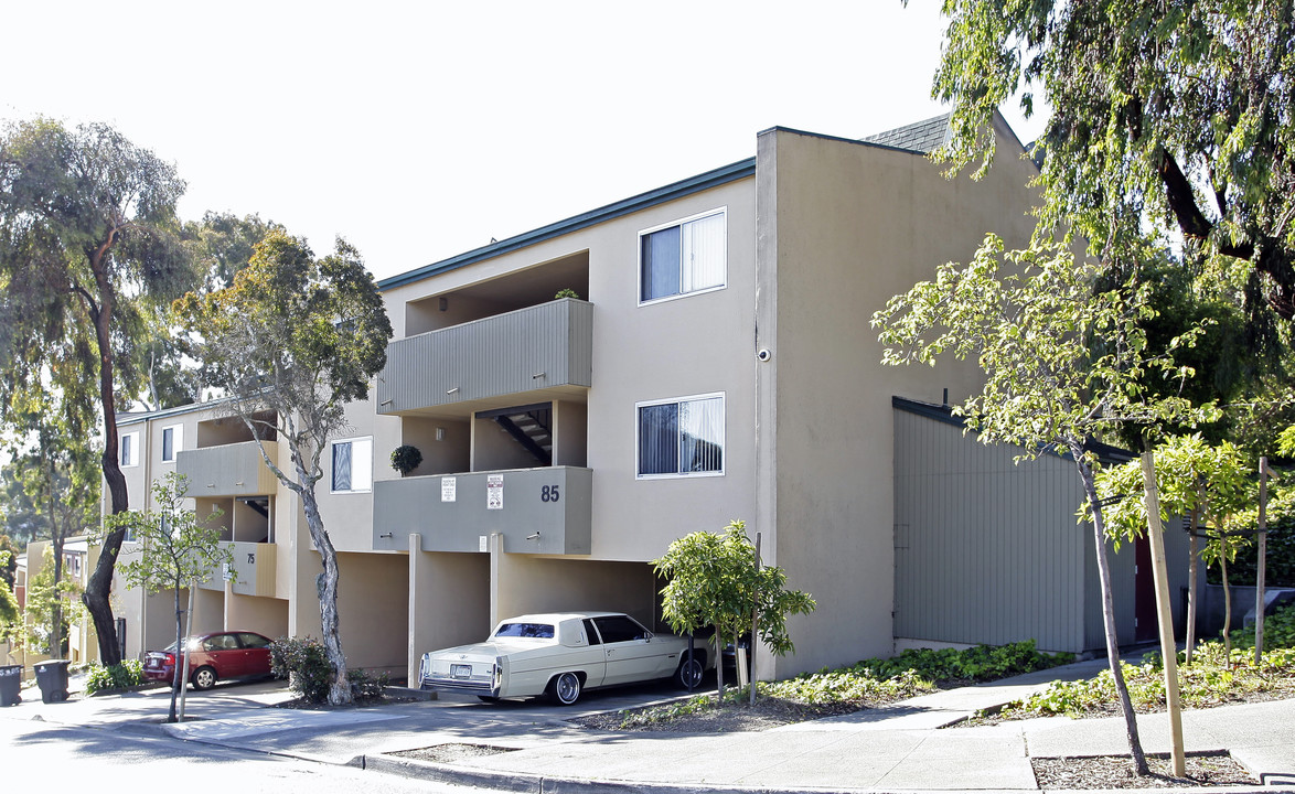 Jackie Robinson Garden Apartments in San Francisco, CA - Building Photo