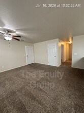2191 Bella Oaks Dr in Tulare, CA - Building Photo - Building Photo