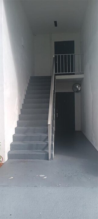 2271 NW 48th Terrace in Lauderhill, FL - Building Photo