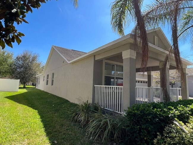 15460 Fort Clatsop Crescent in Winter Garden, FL - Building Photo - Building Photo