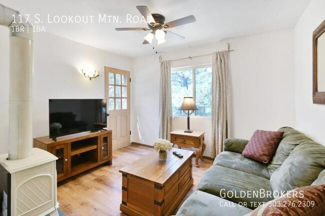 property at 117 S Lookout Mountain Rd
