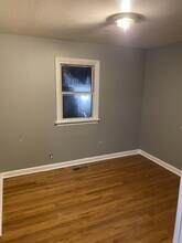 8127 Airport Rd in St. Louis, MO - Building Photo - Building Photo