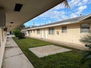 115 NE 5 St in Pompano Beach, FL - Building Photo - Interior Photo