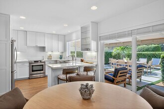 11352 Briarwood Pl in North Palm Beach, FL - Building Photo - Building Photo