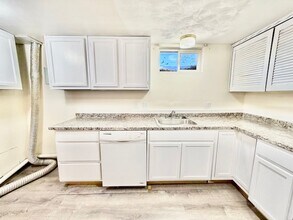 180 Laurel St in Broomfield, CO - Building Photo - Building Photo
