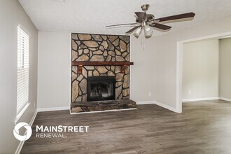 329 Lakeshore Dr in Stockbridge, GA - Building Photo - Building Photo