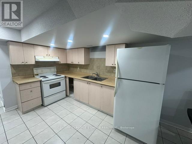 property at 3 Chapparal Dr