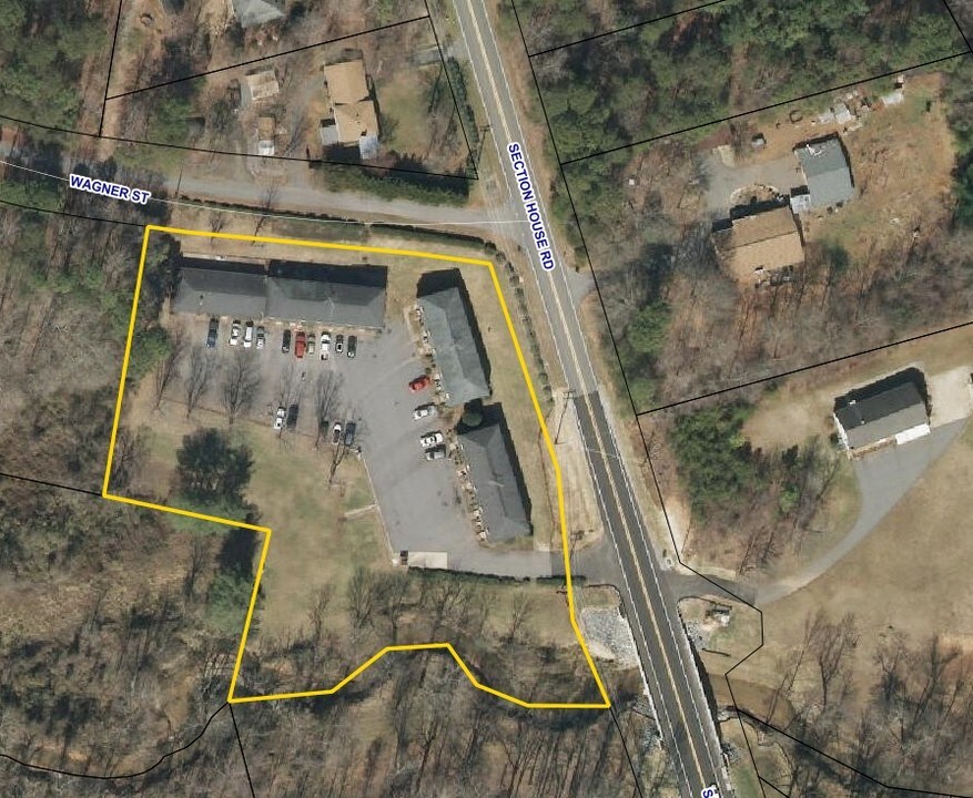 3443 Section House Rd in Hickory, NC - Building Photo