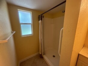 721 W Socrum Loop Rd in Lakeland, FL - Building Photo - Building Photo