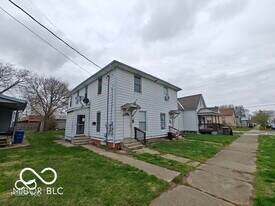 108 W Pennsylvania St in Shelbyville, IN - Building Photo