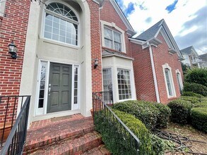 555 Vinings Springs Dr SE in Mableton, GA - Building Photo - Building Photo