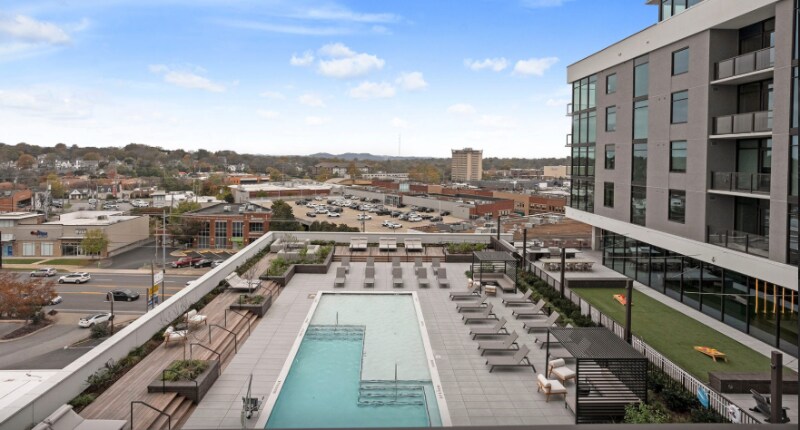 700 Craighead St-Unit -504 in Nashville, TN - Building Photo