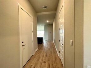 2308 Bear Cub Bend in Leander, TX - Building Photo - Building Photo