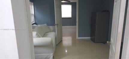 231 SW 31st Ave in Fort Lauderdale, FL - Foto de edificio - Building Photo