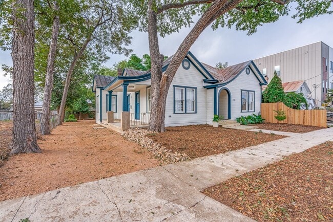 210 Mason St in San Antonio, TX - Building Photo - Building Photo