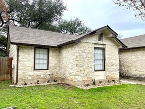 703 Twin Oak Trail in Cedar Park, TX - Building Photo - Building Photo
