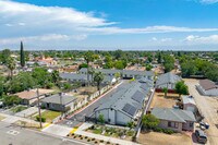 6th Street Apartments in Bakersfield, CA - Building Photo - Building Photo