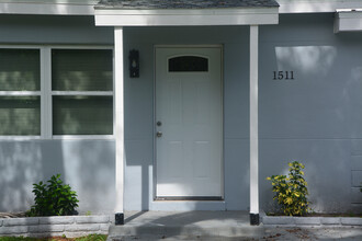 1511 25th Ave in Vero Beach, FL - Foto de edificio - Building Photo