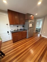 538 Main St, Unit 2 in Stoneham, MA - Building Photo - Building Photo