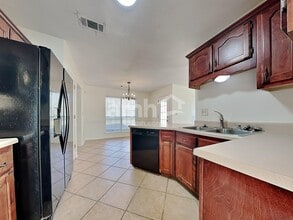 5767 Lillian Bend Dr in Arlington, TN - Foto de edificio - Building Photo