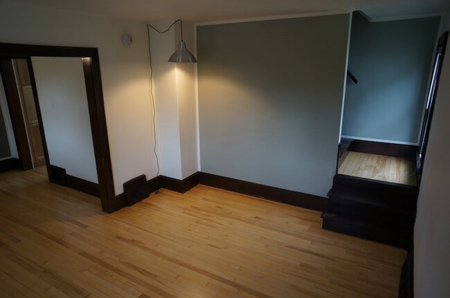 523 N 11th Ave W in Duluth, MN - Building Photo - Building Photo