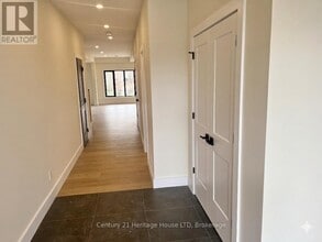 24 Valley Rd in St Catharines, ON - Building Photo - Building Photo