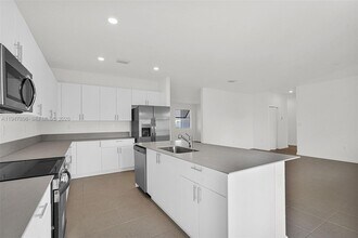 27210 SW 159th Path in The Hammocks, FL - Building Photo - Building Photo