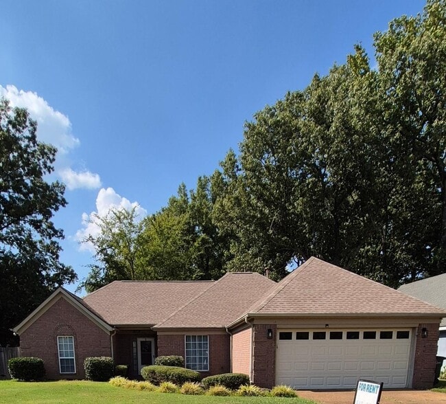 property at 9184 Fletcher Trace Pkwy