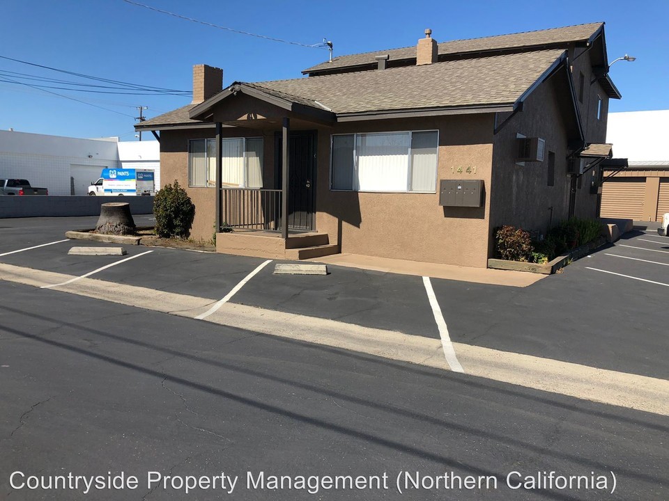 1441 Coldwell Ave in Modesto, CA - Building Photo