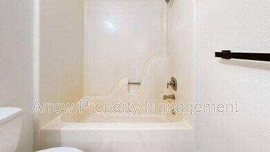 2141 Xavier St in Bismarck, ND - Building Photo - Building Photo