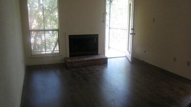 13480 S Thorntree Dr-Unit -904 in Houston, TX - Building Photo - Building Photo