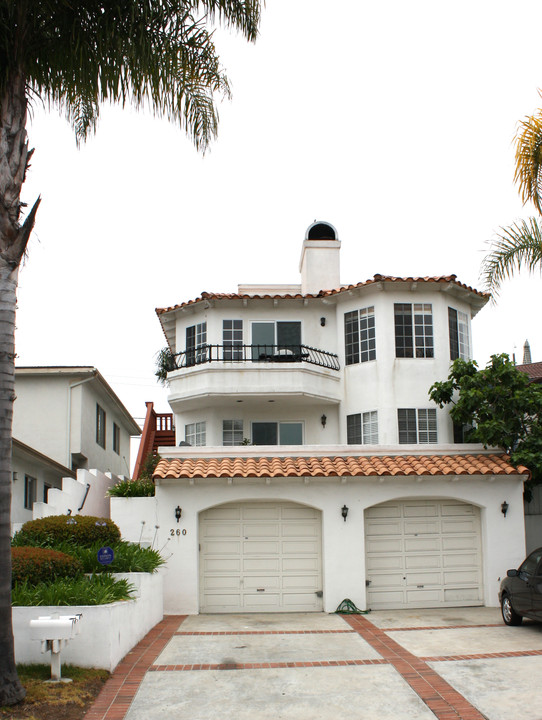 260 Avenida Victoria in San Clemente, CA - Foto de edificio