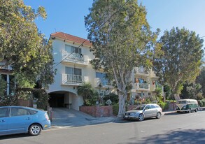 2721 6th St in Santa Monica, CA - Building Photo