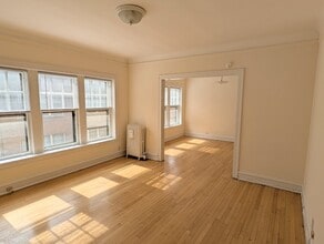 729 Hinman Ave in Evanston, IL - Building Photo - Building Photo