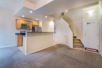 1038 Cheyenne Blvd in Colorado Springs, CO - Building Photo - Building Photo