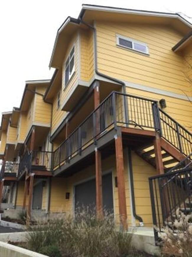 821 Blueberry Ln in Bellingham, WA - Building Photo - Building Photo