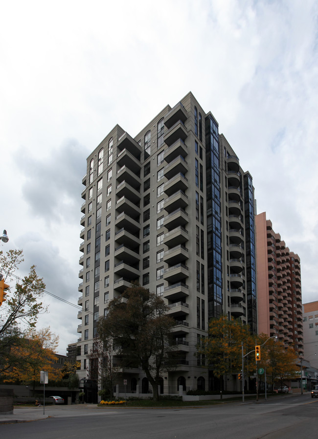 Avoca Vale in Toronto, ON - Building Photo - Building Photo