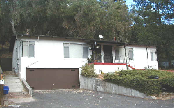 5777 Grisborne Ave in Oakland, CA - Building Photo - Building Photo