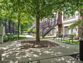 1354 S Indiana Pkwy in Chicago, IL - Building Photo - Building Photo