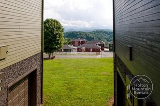 123 Darby Ct in Boone, NC - Building Photo - Building Photo