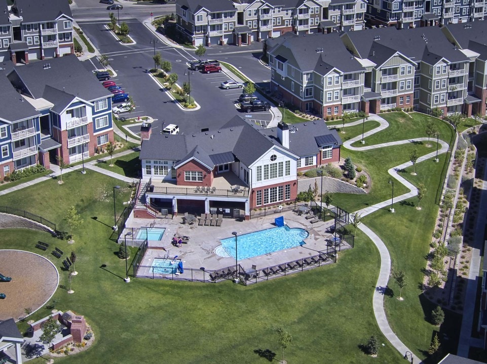 Cresthaven in Lehi, UT - Foto de edificio