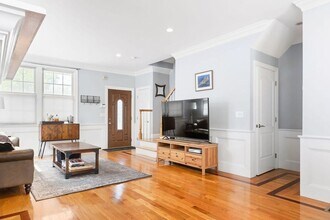 437 Gallivan Blvd in Boston, MA - Building Photo - Building Photo