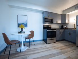 The Hawthorne in Davenport, IA - Building Photo