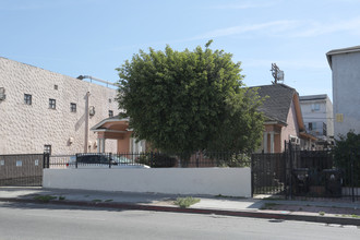 220 N Normandie Ave in Los Angeles, CA - Building Photo - Building Photo