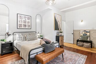 505 E Mc Donough St in Savannah, GA - Building Photo - Building Photo