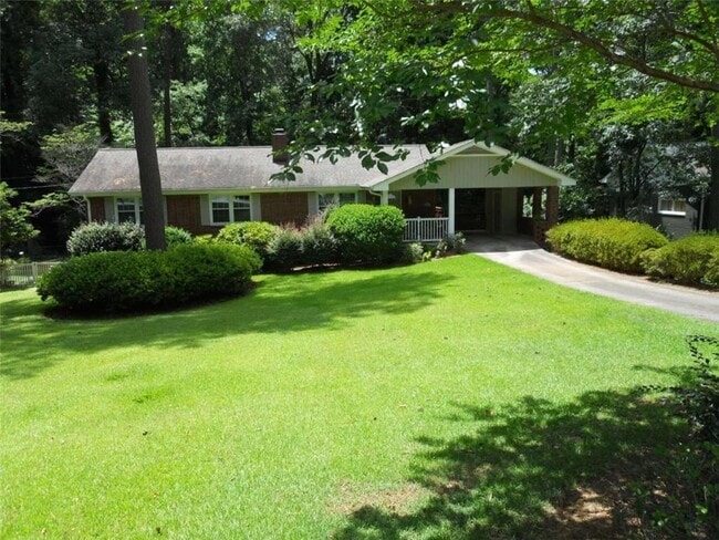 property at 1472 Fama Dr NE